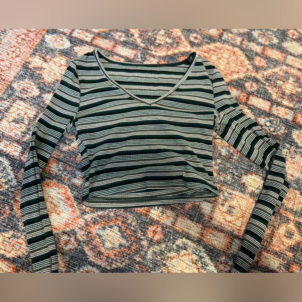 cropped stripped long sleeve size small